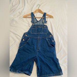 GENUINE GIRL BRAND DENIM OVERALL SHORTS GREAT FOR SUMMER KIDS OR PETITE